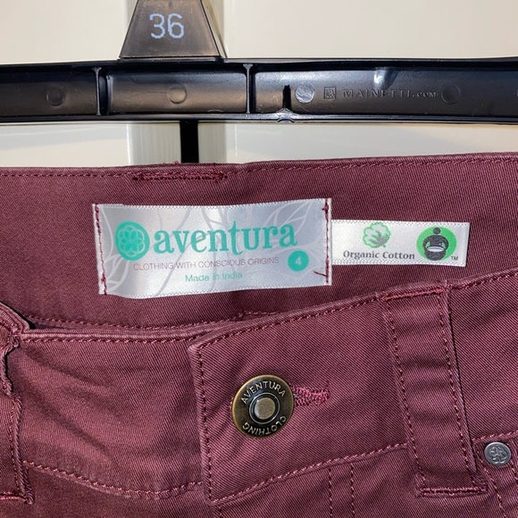 Aventura Women's Deep Burgundy Skinny Jeans - Picture 4 of 8